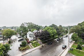 Life Suites - Fort York Central Condo