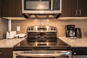 Life Suites - Fort York Central Condo