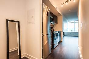 Life Suites - Fort York Central Condo