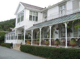 Plas Maenan Country House