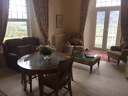 Plas Maenan Country House