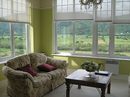 Plas Maenan Country House