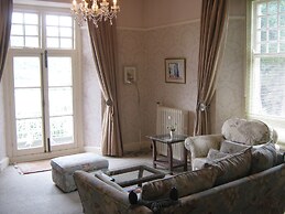 Plas Maenan Country House