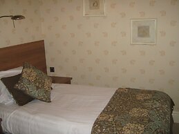 Plas Maenan Country House