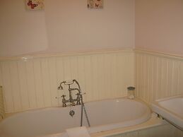 Plas Maenan Country House