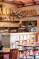 Dunstone Country House