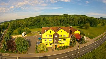 Hotel Nehrener Hof