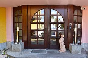 Hotel Nehrener Hof