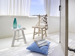 Delmar Apartments & Suites - Delmar Collection