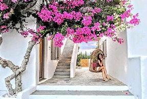 Delmar Apartments & Suites - Delmar Collection