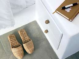 Delmar Apartments & Suites - Delmar Collection