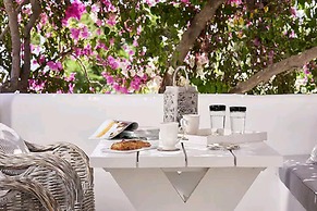 Delmar Apartments & Suites - Delmar Collection