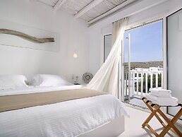 Delmar Apartments & Suites - Delmar Collection