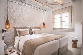 Delmar Apartments & Suites - Delmar Collection