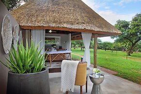 Itaga Luxury Private Game Lodge