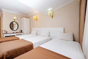 Peak Star Hotel