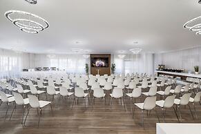 Magic Moment Resort & Kids Club, Dazzler Select by Wyndham