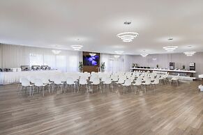 Magic Moment Resort & Kids Club, Dazzler Select by Wyndham