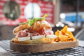 Magic Moment Resort & Kids Club, Dazzler Select by Wyndham