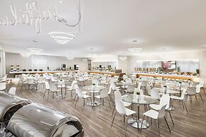 Magic Moment Resort & Kids Club, Dazzler Select by Wyndham