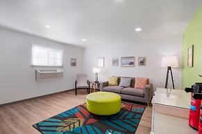 WoodSpring Suites Nashville Airport