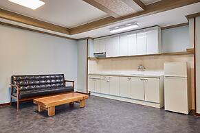 Osaek Greenyard Hotel