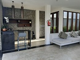 Prasana Villas by Arjani Resorts