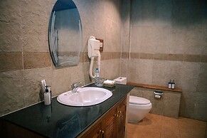 Pakse Hotel & Restaurant