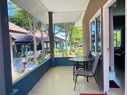 Bella Vista Beach Resort Koh Lipe