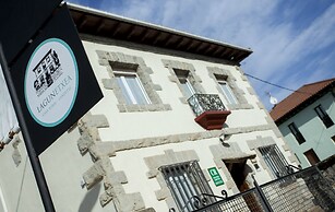 Casa Rural de Pobes Lagun Etxea