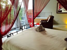 Les Suites - Adults Only