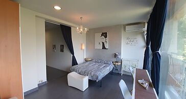 Les Suites - Adults Only