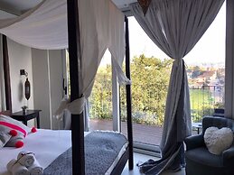 Les Suites - Adults Only