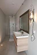 Les Suites - Adults Only