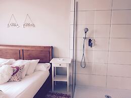Les Suites - Adults Only