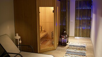 Les Suites - Adults Only