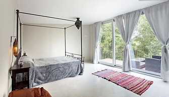 Les Suites - Adults Only