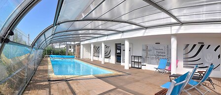 Golden Tulip Pornic Suites