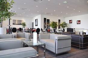 Golden Tulip Pornic Suites