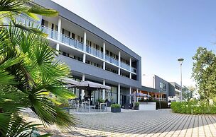 Golden Tulip Pornic Suites