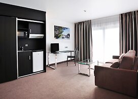 Golden Tulip Pornic Suites