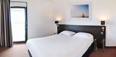 Golden Tulip Pornic Suites