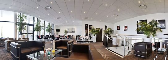 Golden Tulip Pornic Suites