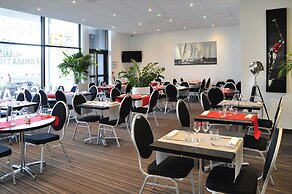 Golden Tulip Pornic Suites