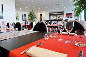 Golden Tulip Pornic Suites