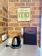 Town & Country Motor Inn