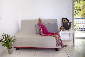 Roditsa Patritsia Apartments