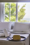 Roditsa Patritsia Apartments