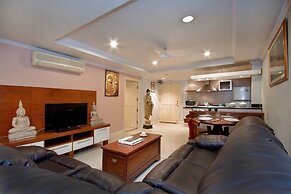 Argyle Apartments Pattaya