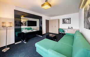 Gotthard Therme Hotel